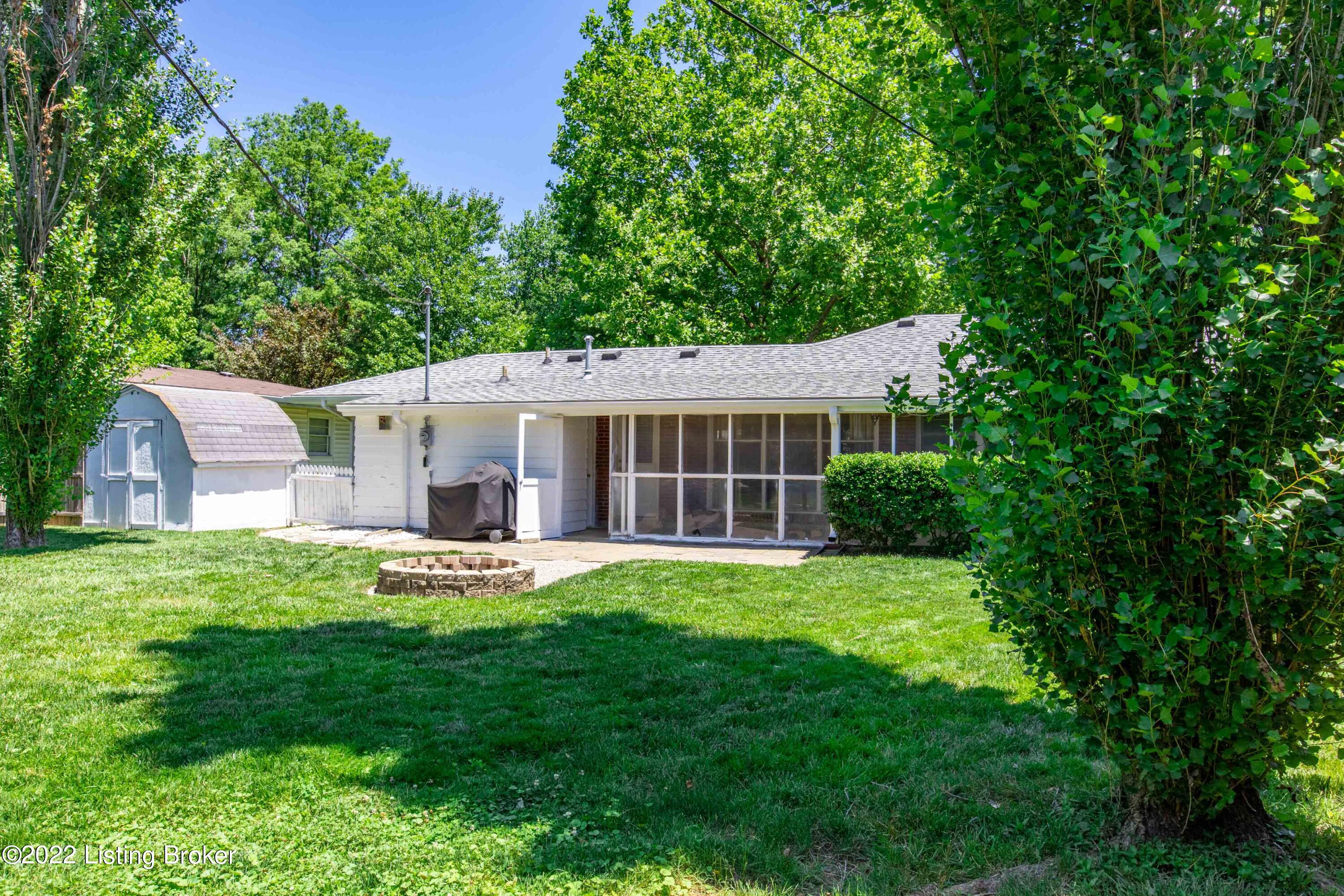 3108 Talisman Road Louisville, KY 40220 - Photo 37 of 40 3108-Talisman-Rd_039