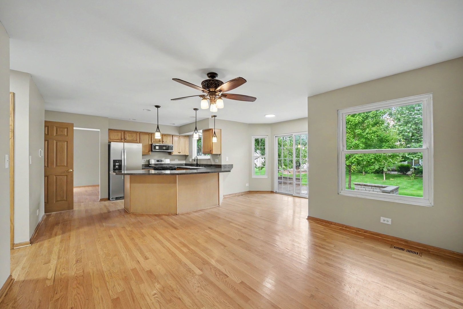 664 Aspen Drive Romeoville, IL 60446 - Photo 7 of 28