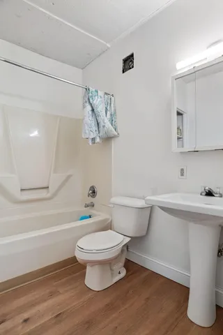 $209,000 | 2802 North Girard Avenue, Minneapolis, MN 55411