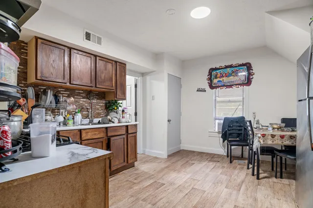 $209,000 | 2802 North Girard Avenue, Minneapolis, MN 55411