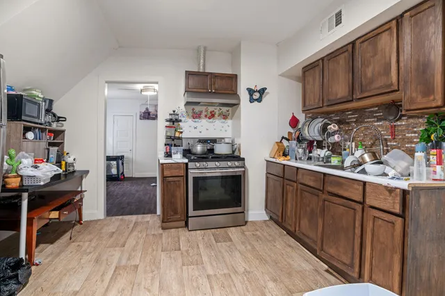 $209,000 | 2802 North Girard Avenue, Minneapolis, MN 55411