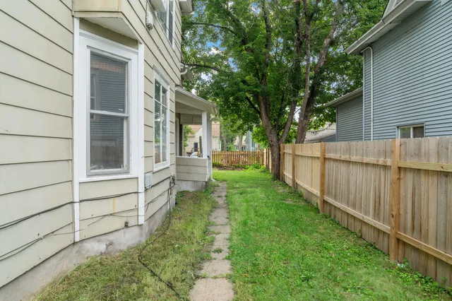 $209,000 | 2802 North Girard Avenue, Minneapolis, MN 55411