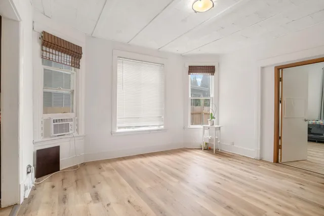 $209,000 | 2802 North Girard Avenue, Minneapolis, MN 55411