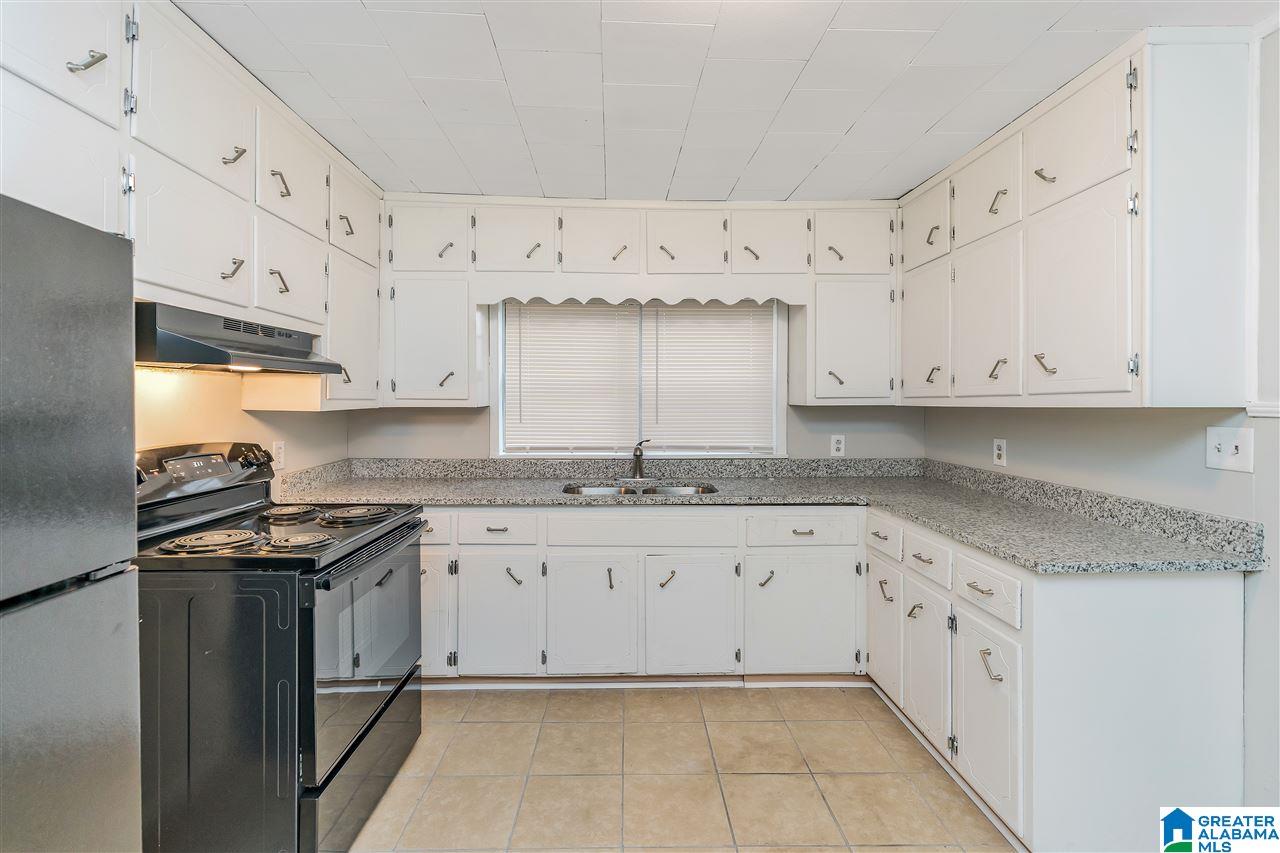 2544 Sharon Boulevard Dora, AL 35062 - Photo 2 of 18