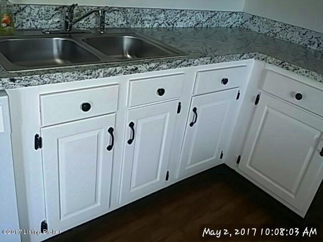 6511 El Rancho Road Louisville, KY 40291 - Photo 12 of 18 Kitchen Cabinets