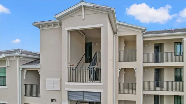 $5,000 | 18114 Gawthrop Drive, Unit 402, Lakewood Ranch, FL 34211