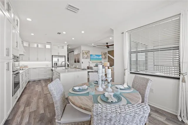 $4,500 | 18114 Gawthrop Drive, Unit 402, Lakewood Ranch, FL 34211