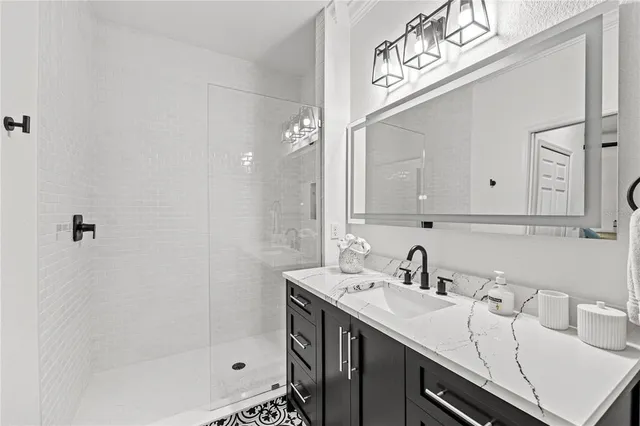 $4,500 | 18114 Gawthrop Drive, Unit 402, Lakewood Ranch, FL 34211