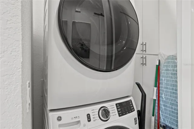 $4,500 | 18114 Gawthrop Drive, Unit 402, Lakewood Ranch, FL 34211