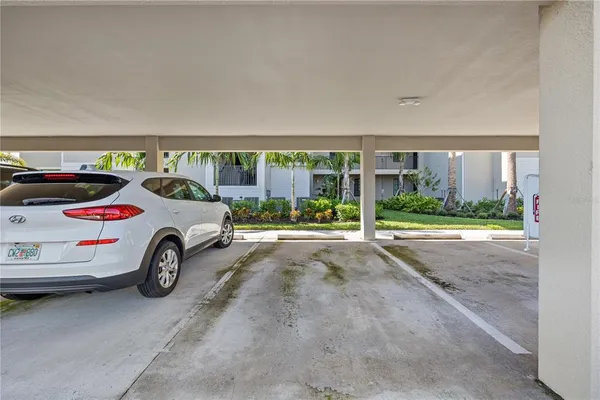 $5,000 | 18114 Gawthrop Drive, Unit 402, Lakewood Ranch, FL 34211
