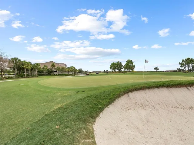 $4,500 | 18114 Gawthrop Drive, Unit 402, Lakewood Ranch, FL 34211