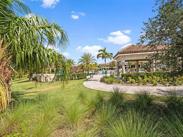 $5,000 | 18114 Gawthrop Drive, Unit 402, Lakewood Ranch, FL 34211