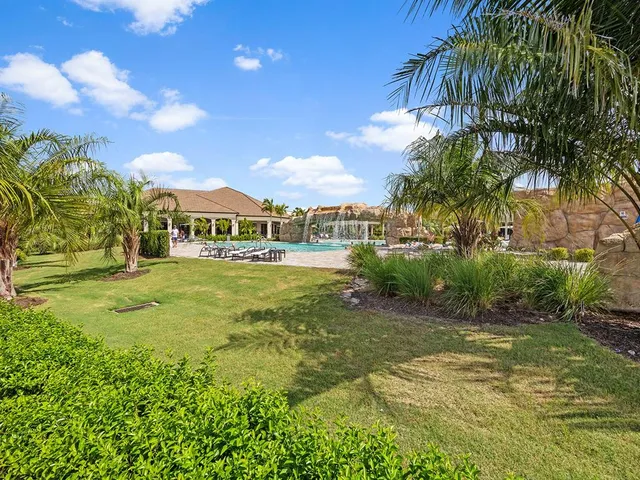 $4,500 | 18114 Gawthrop Drive, Unit 402, Lakewood Ranch, FL 34211