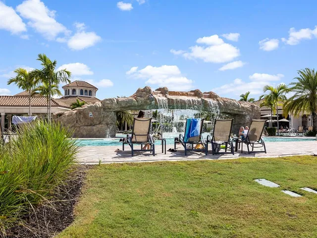 $4,500 | 18114 Gawthrop Drive, Unit 402, Lakewood Ranch, FL 34211