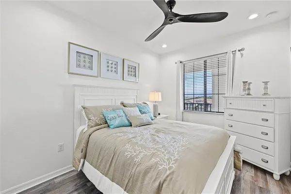 $5,000 | 18114 Gawthrop Drive, Unit 402, Lakewood Ranch, FL 34211