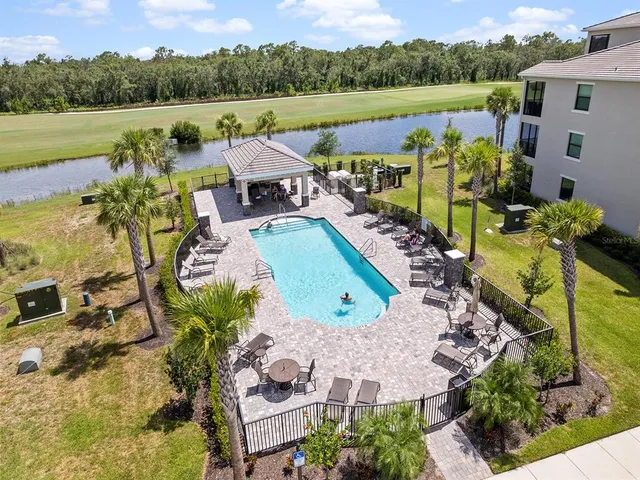 $4,500 | 18114 Gawthrop Drive, Unit 402, Lakewood Ranch, FL 34211