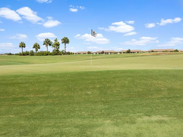 $4,500 | 18114 Gawthrop Drive, Unit 402, Lakewood Ranch, FL 34211