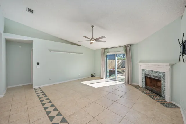 $2,195 | 2702 Beacon Court, Navarre, FL 32566