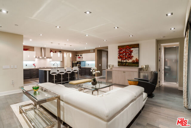 432 North Oakhurst Drive, Unit 407 Beverly Hills, CA 90210 - Photo 15 of 38