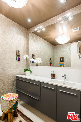 432 North Oakhurst Drive, Unit 407 Beverly Hills, CA 90210 - Photo 23 of 38