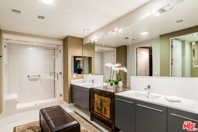 432 North Oakhurst Drive, Unit 407 Beverly Hills, CA 90210 - Photo 26 of 38