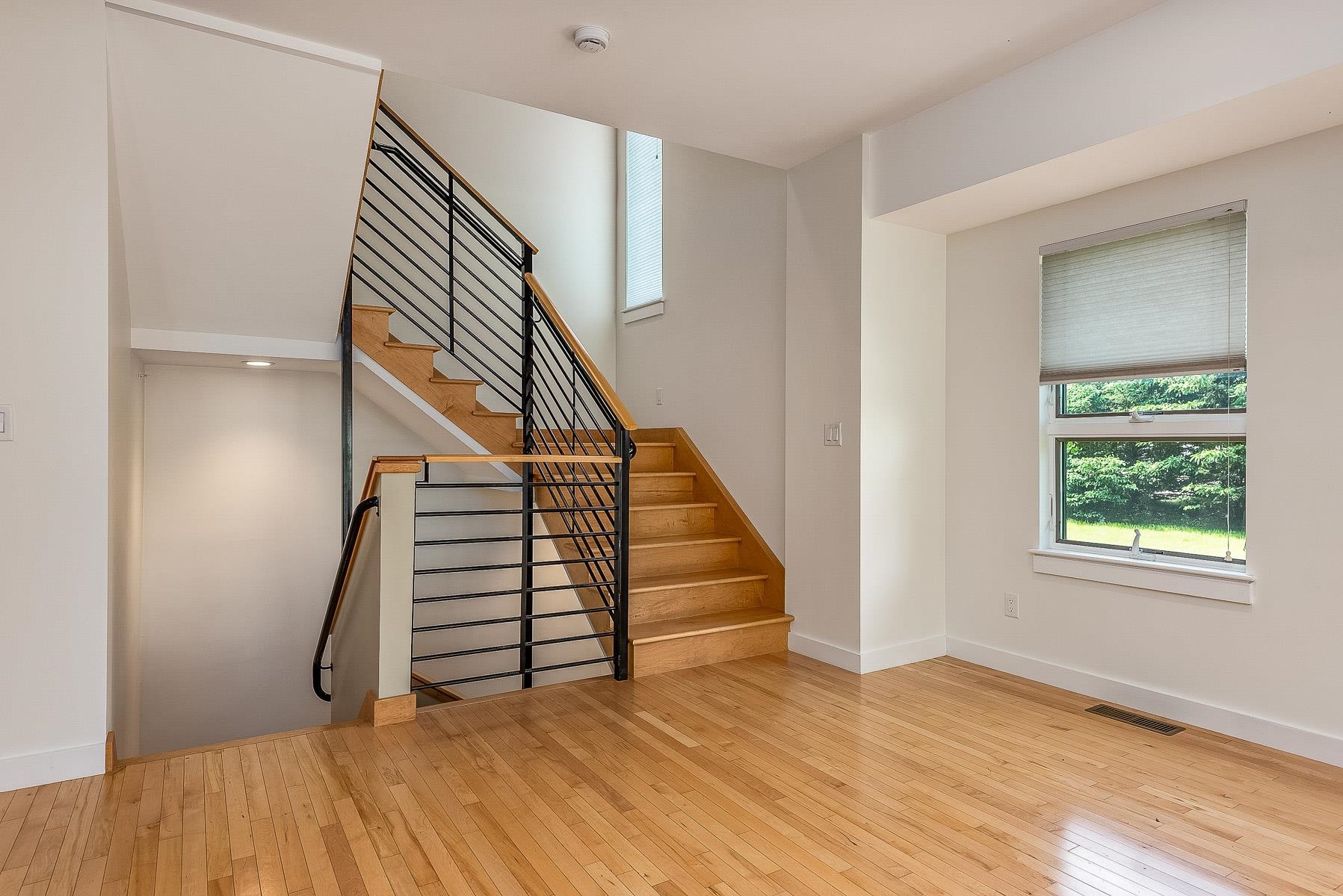 659 Dennett Street, Unit 1 Portsmouth, NH 03801 - Photo 13 of 28