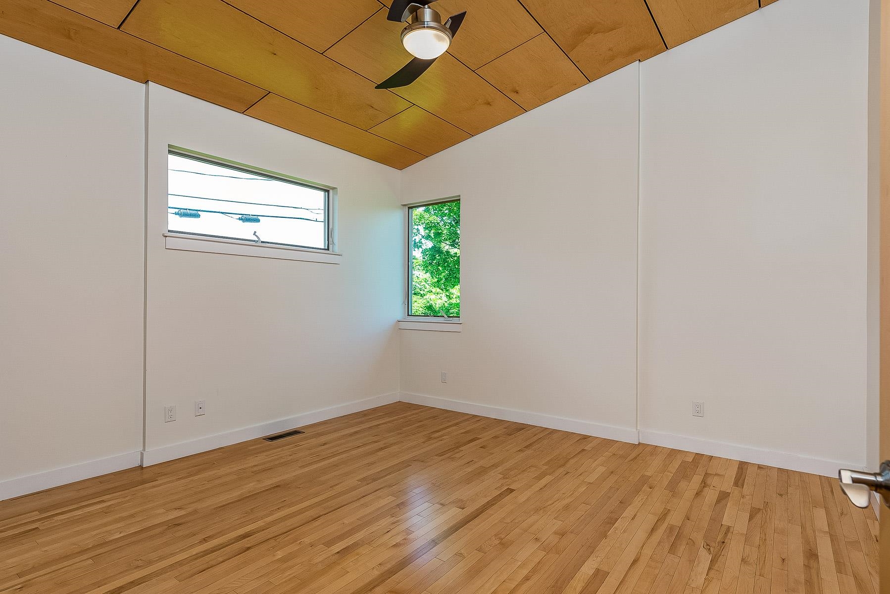 659 Dennett Street, Unit 1 Portsmouth, NH 03801 - Photo 14 of 28