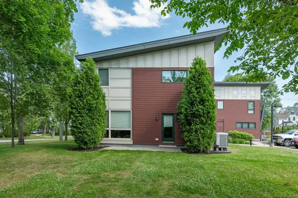 $5,000 | 659 Dennett Street, Unit 1, Portsmouth, NH 03801