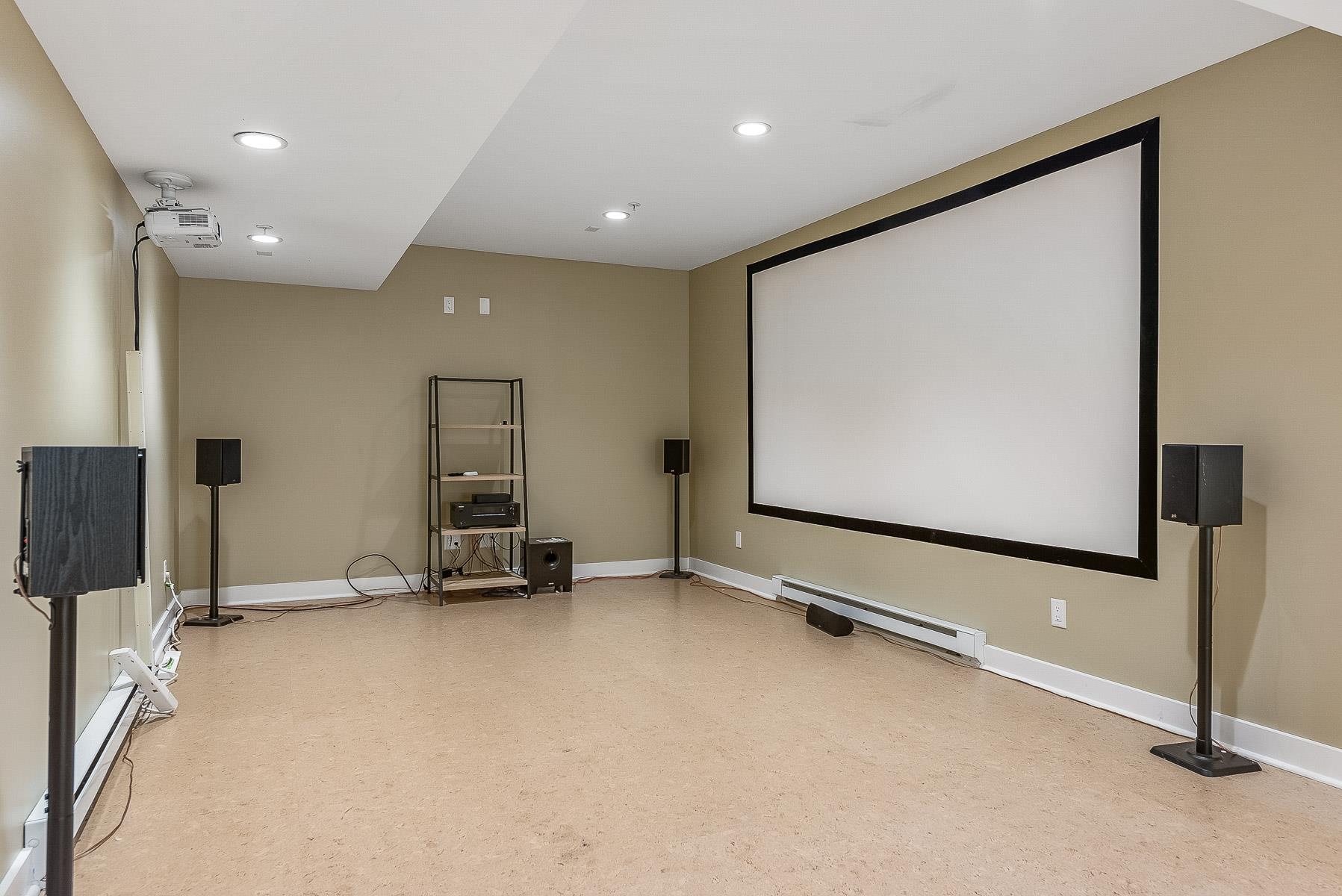 659 Dennett Street, Unit 1 Portsmouth, NH 03801 - Photo 24 of 28