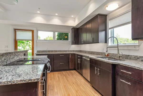 $5,000 | 659 Dennett Street, Unit 1, Portsmouth, NH 03801