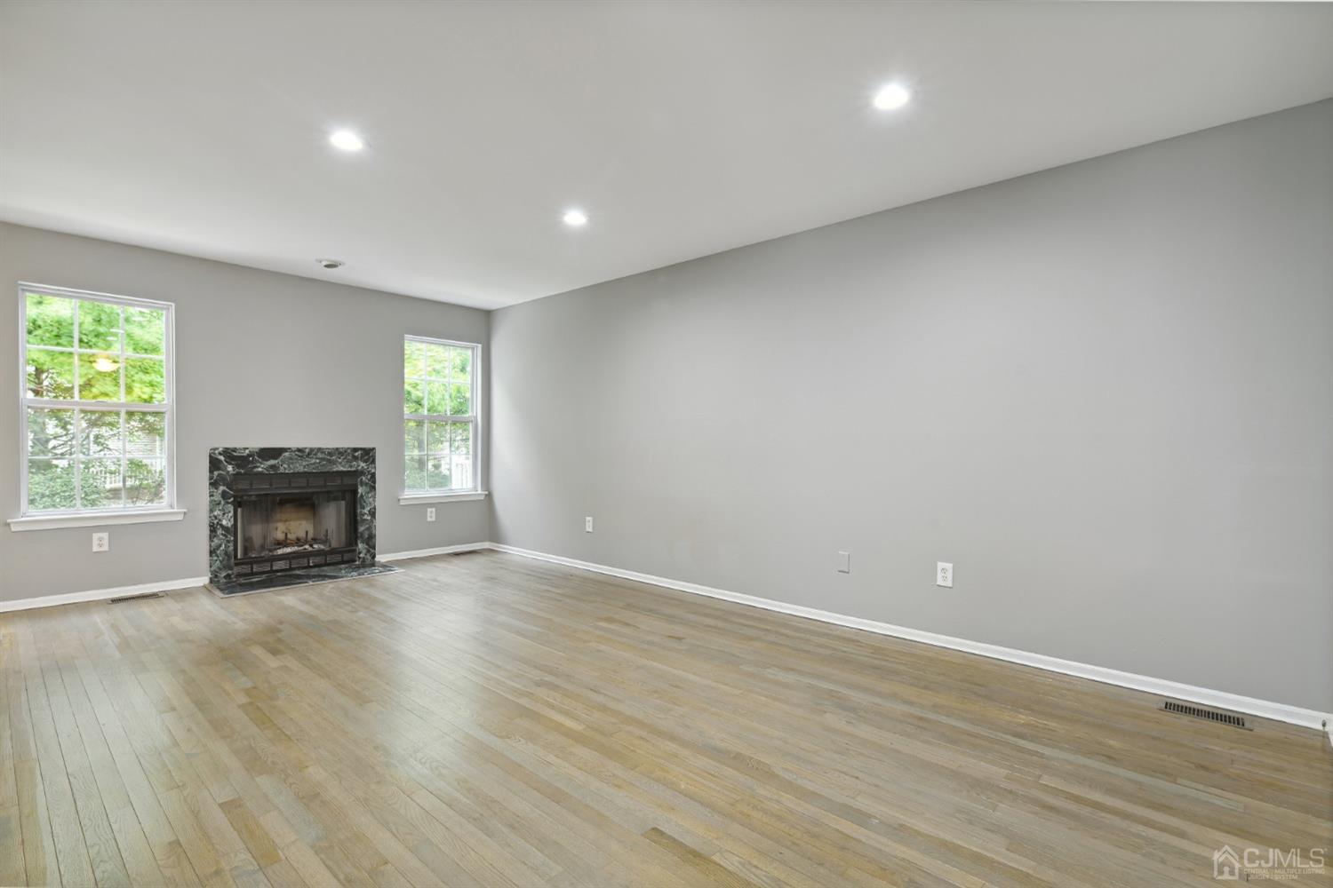 268 Retta Court Piscataway, NJ 08854 - Photo 4 of 44 Gallery Image 4