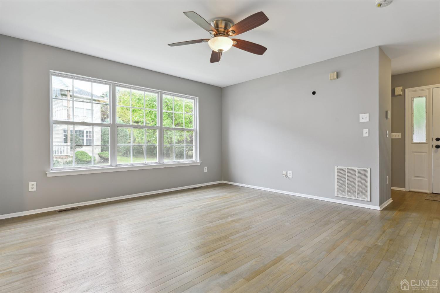 268 Retta Court Piscataway, NJ 08854 - Photo 8 of 44 Gallery Image 8