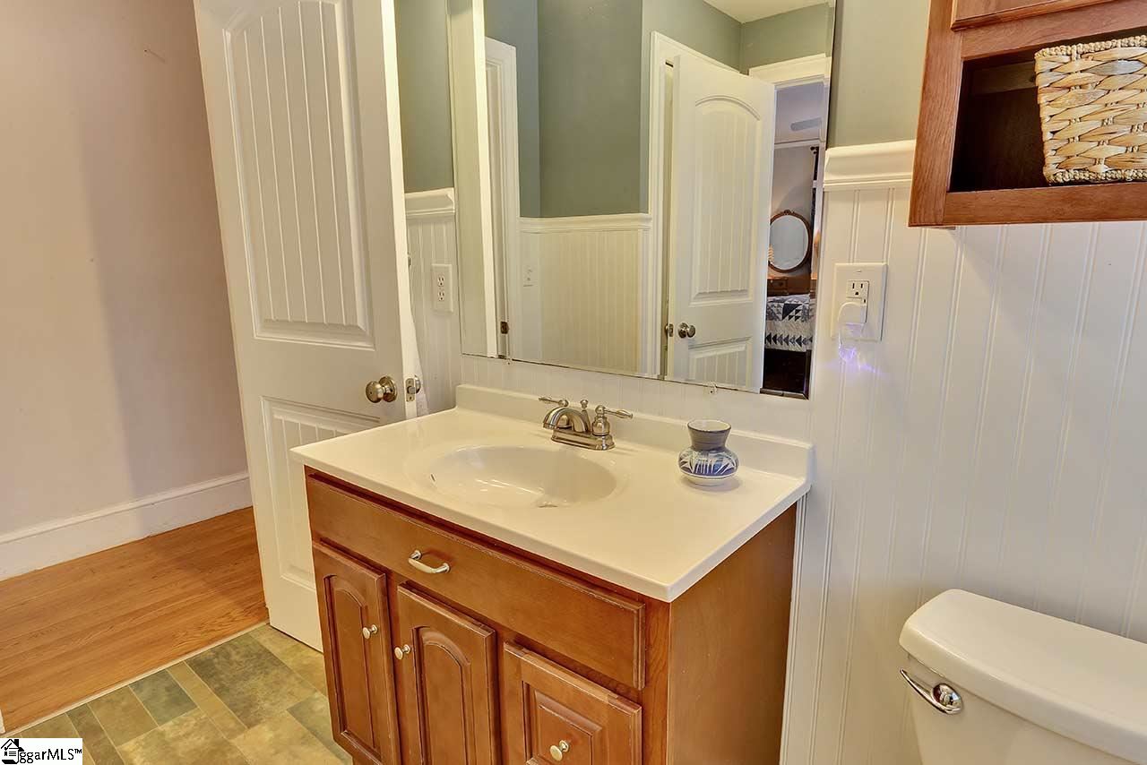 415 Tanner Road Taylors, SC 29687 - Photo 21 of 36 Gallery Image 21