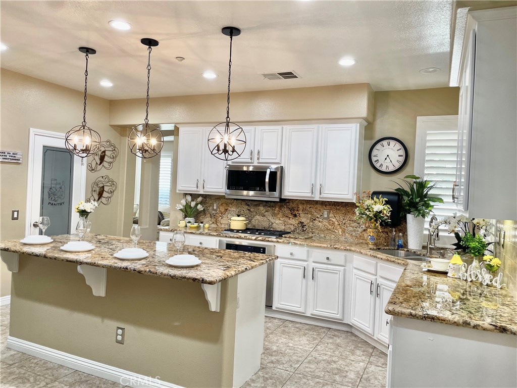 8004 Palm View Lane Riverside, CA 92508 - Photo 22 of 60