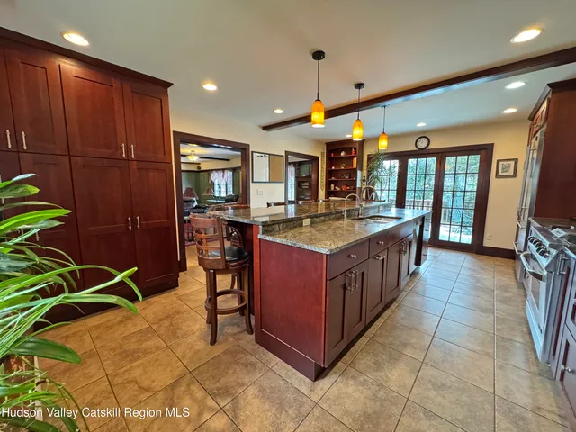 $1,150,000 | 2 Malden Avenue, Saugerties, NY 12477