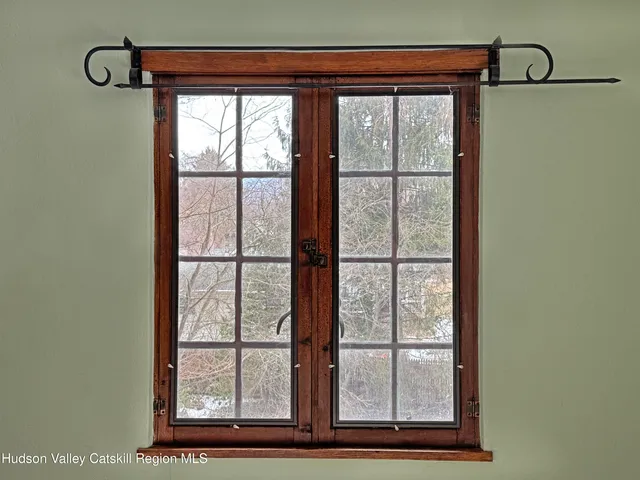 $1,150,000 | 2 Malden Avenue, Saugerties, NY 12477