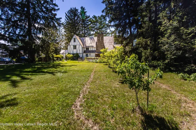 $1,150,000 | 2 Malden Avenue, Saugerties, NY 12477