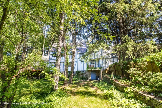 $1,150,000 | 2 Malden Avenue, Saugerties, NY 12477