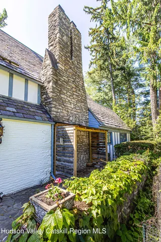 $1,150,000 | 2 Malden Avenue, Saugerties, NY 12477