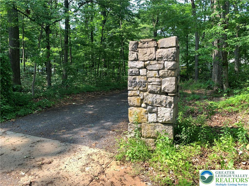 3965 Blacksmith Road New Tripoli, PA 18066 - Photo 2 of 24 Gallery Image 2