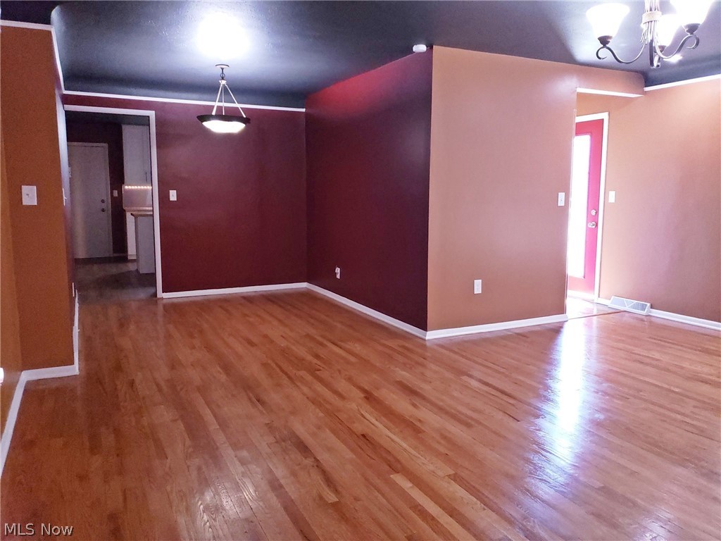 1919 Brainard Road Lyndhurst, OH 44124 - Photo 9 of 34