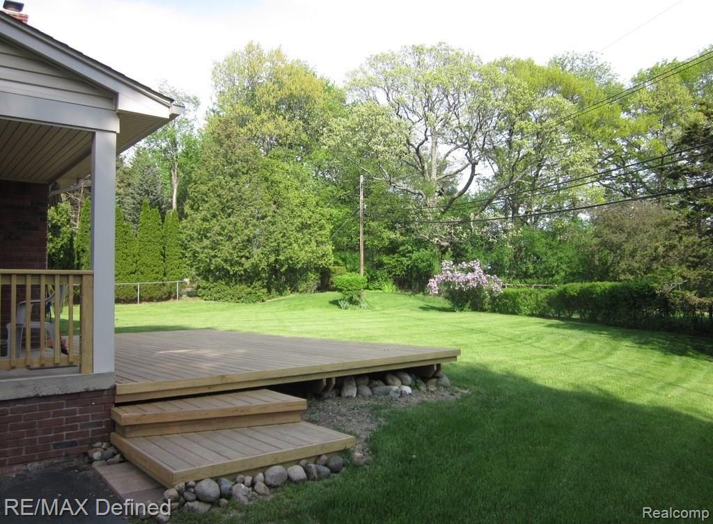 511 South Fieldstone Drive Rochester, MI 48309 - Photo 2 of 2 Fieldstone Rear Yard.jpg