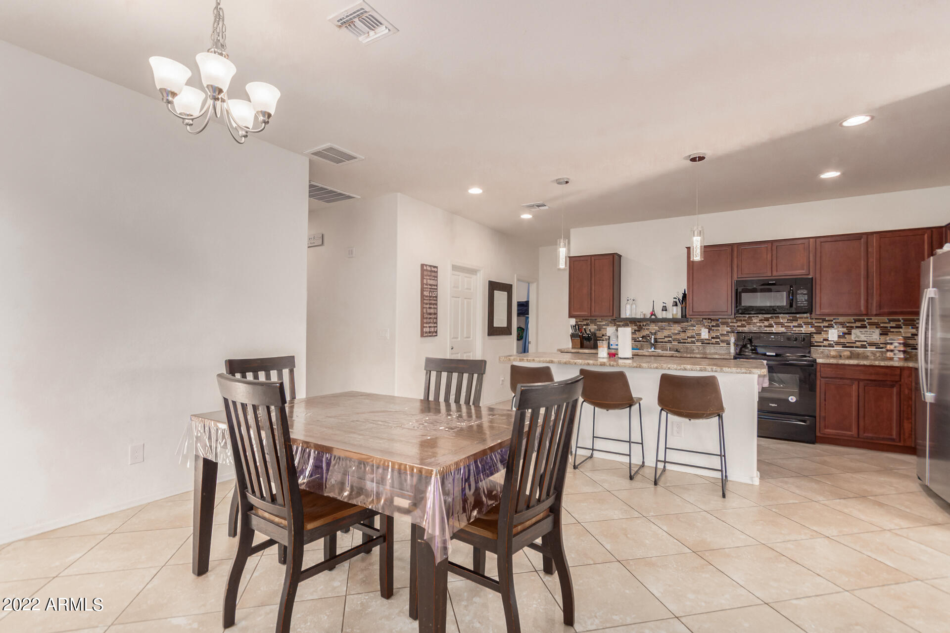 10331 West Cordes Road Tolleson, AZ 85353 - Photo 9 of 33 9 - Cordes