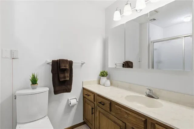 $169,900 | 1412 West Stone Boulevard, Raymore, MO 64083