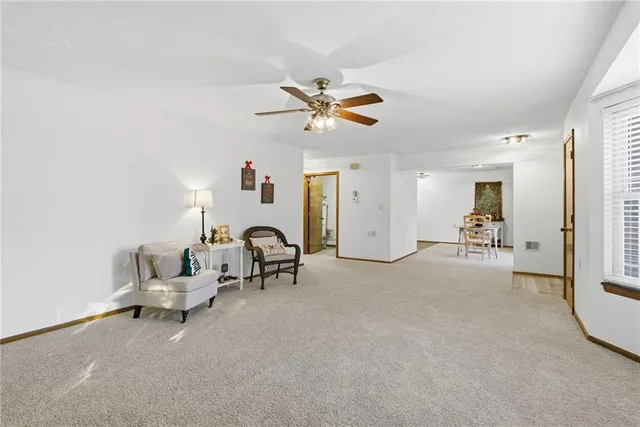 $169,900 | 1412 West Stone Boulevard, Raymore, MO 64083