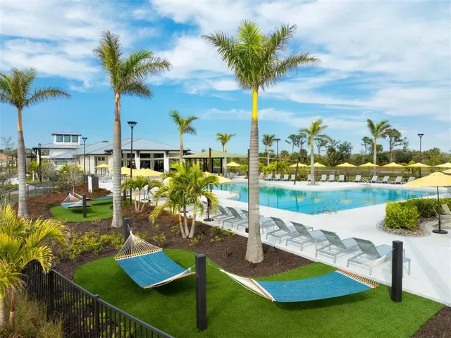 $772,000 | 18448 Vista Pk Drive, Venice, FL 34293