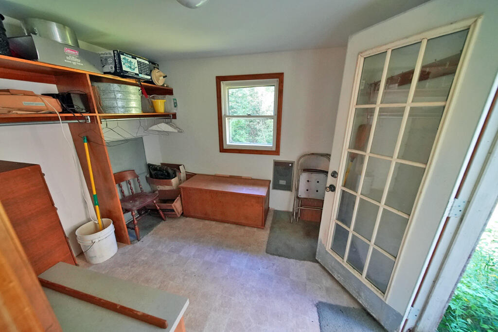 614 Shin Pond Road Patten, ME 04765 - Photo 22 of 51 entry-mudroom-den