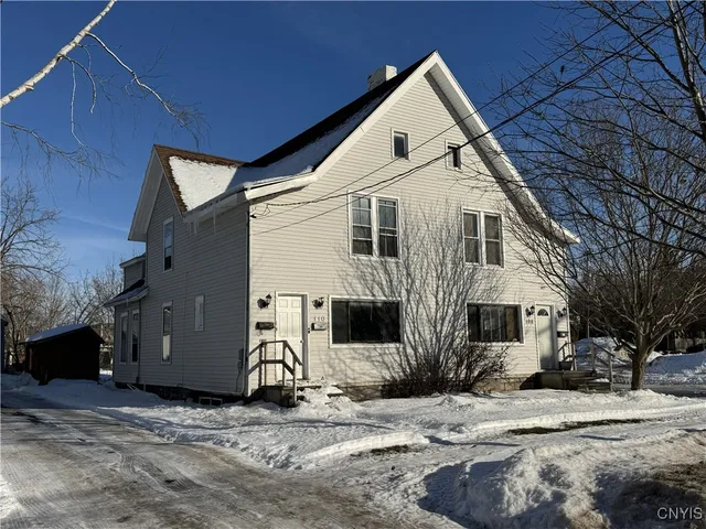 $1,400 | 110 West Flower Avenue, Watertown, NY 13601