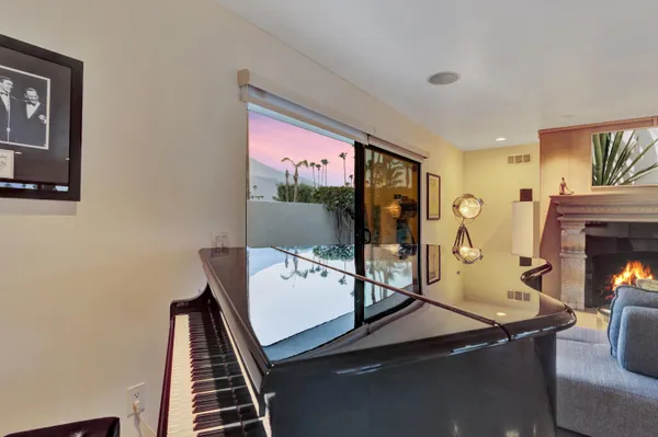 $1,695,000 | 2598 South Camino Real, Palm Springs, CA 92264
