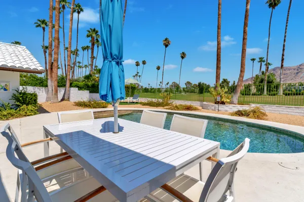 $1,695,000 | 2598 South Camino Real, Palm Springs, CA 92264